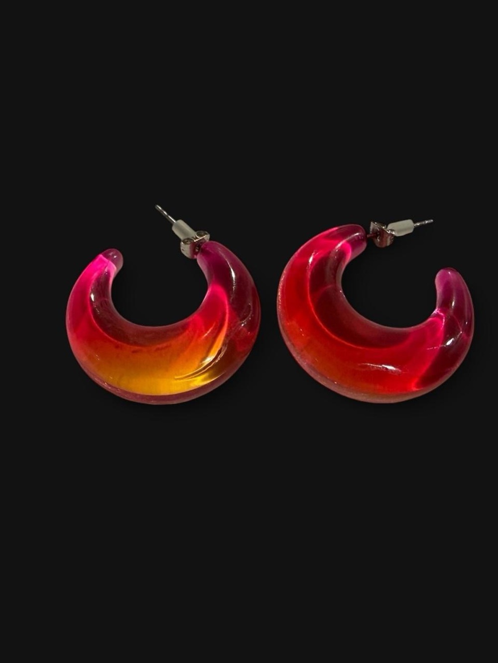 Women’s Pink-Orange Resin Hoop Earrings